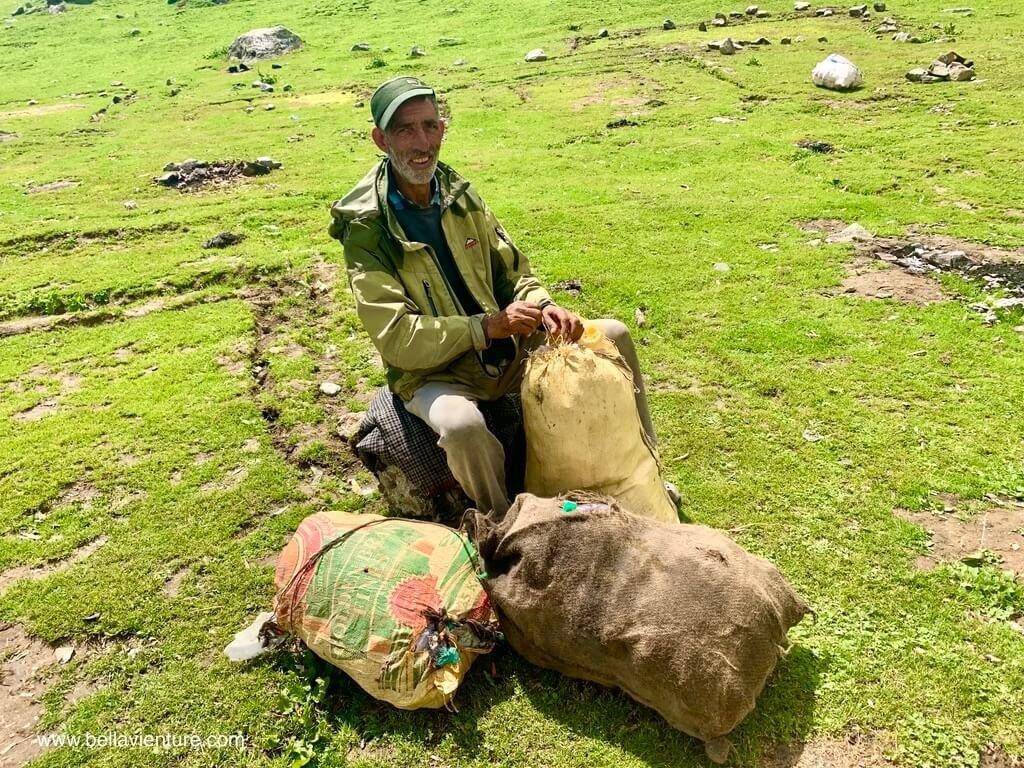 印度 india 喀什米爾 kashmir 大湖健行big lake treakking 淨湖 撿垃圾 印度 india 喀什米爾 kashmir 大湖健行big lake treakking 淨湖 撿垃圾