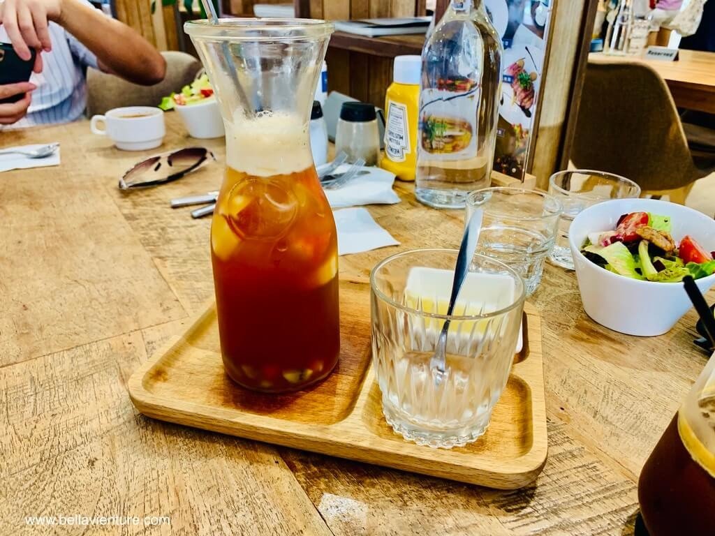 內湖 自然系 早午餐 原木家具 Mountaion fusion 水果茶 內湖 自然系 早午餐 原木家具 Mountaion fusion 水果茶