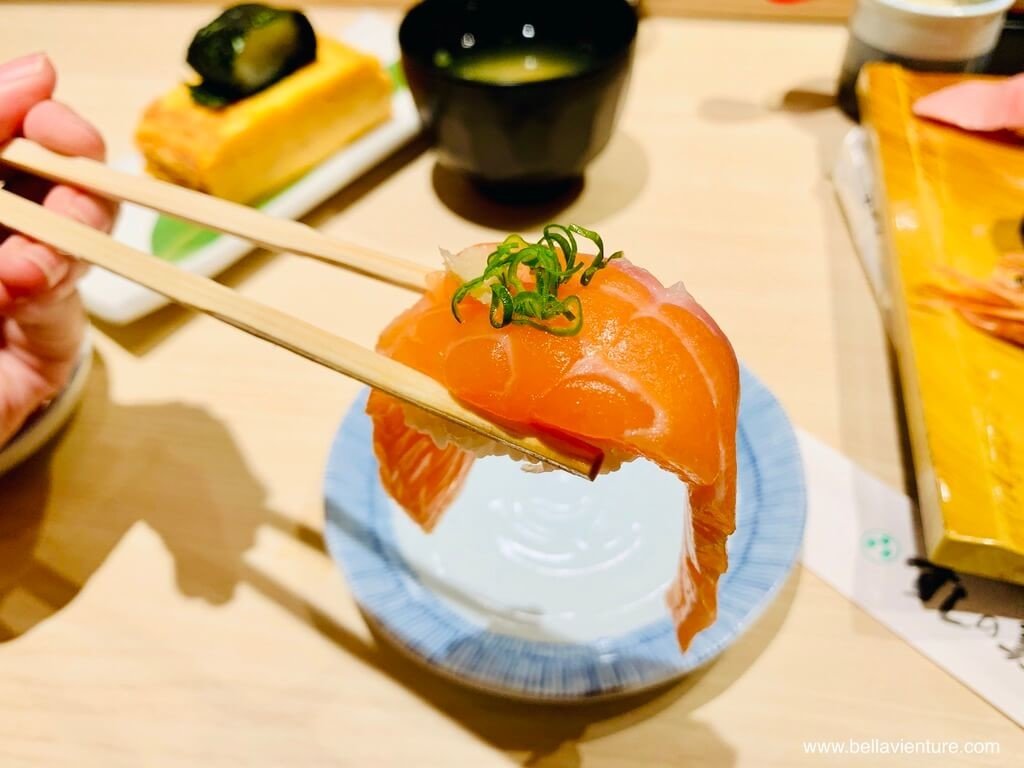 台北 大安區 壽司 迴轉壽司 美登利壽司 生鮭魚 握壽司 台北 大安區 壽司 迴轉壽司 美登利壽司 生鮭魚 握壽司