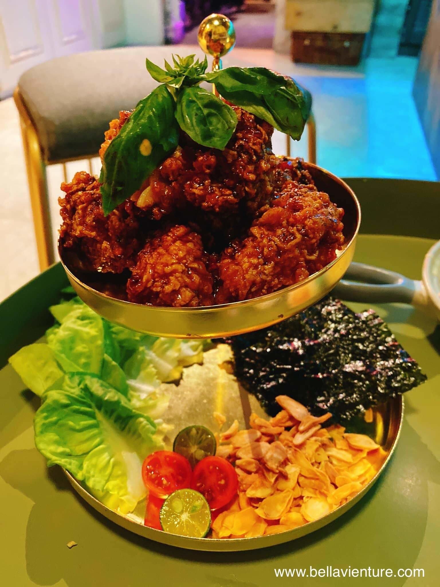 台北 信義區 She_Design TAPAS SOJU BAR 去骨蜂蜜蒜味炸雞 台北 信義區 She_Design TAPAS SOJU BAR 去骨蜂蜜蒜味炸雞