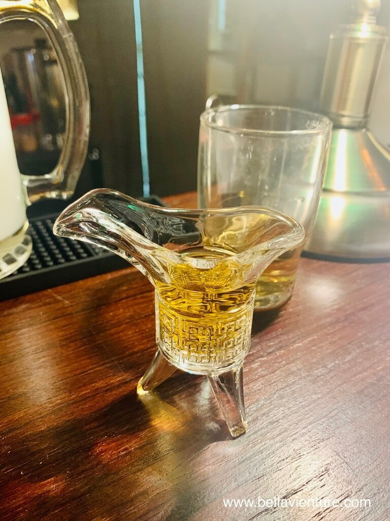 台北 中正區 離騷 Bistro and Bar 特調不要問太多鼎狀shot 台北 中正區 離騷 Bistro and Bar 特調不要問太多鼎狀shot