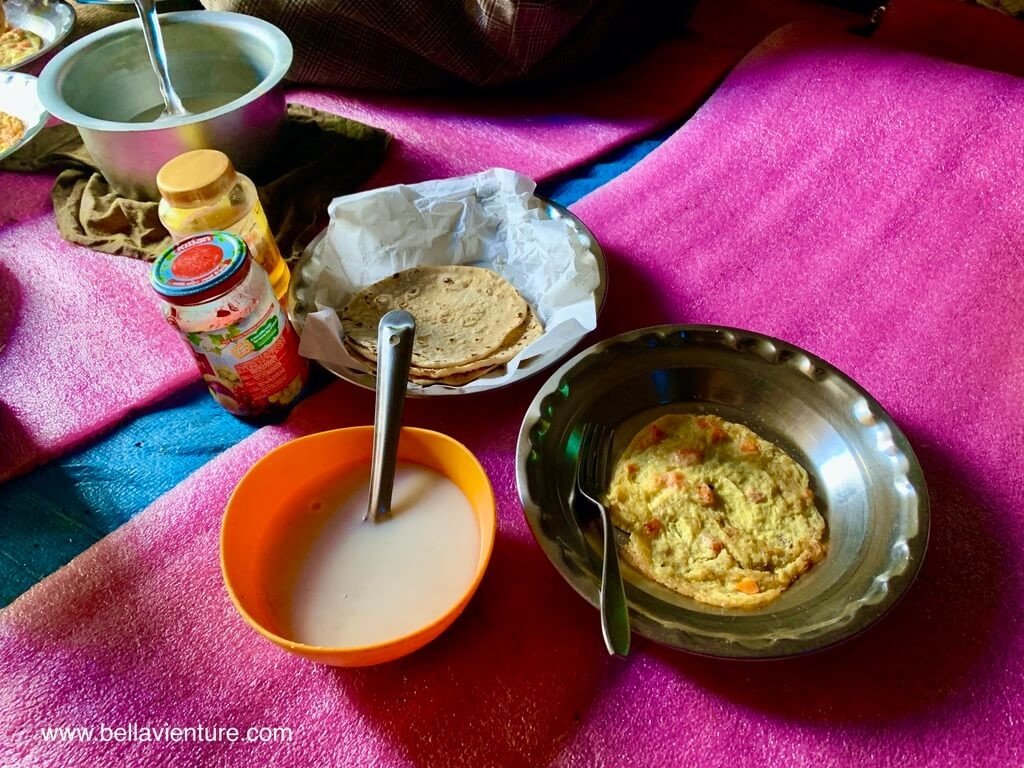 印度 India 喀什米爾 Kashmir 大湖健行 Great lake trekking 最後一天的早餐 印度 India 喀什米爾 Kashmir 大湖健行 Great lake trekking 最後一天的早餐