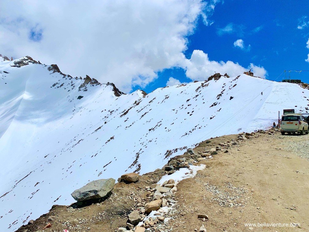 印度 India 北印度North india 喜馬拉雅 Himalayas 拉達克 Ladakh 列城 Leh 努布拉山谷 Nubra Valley 卡敦拉隘口 Khardung La 印度 India 北印度North india 喜馬拉雅 Himalayas 拉達克 Ladakh 列城 Leh 努布拉山谷 Nubra Valley 卡敦拉隘口 Khardung La