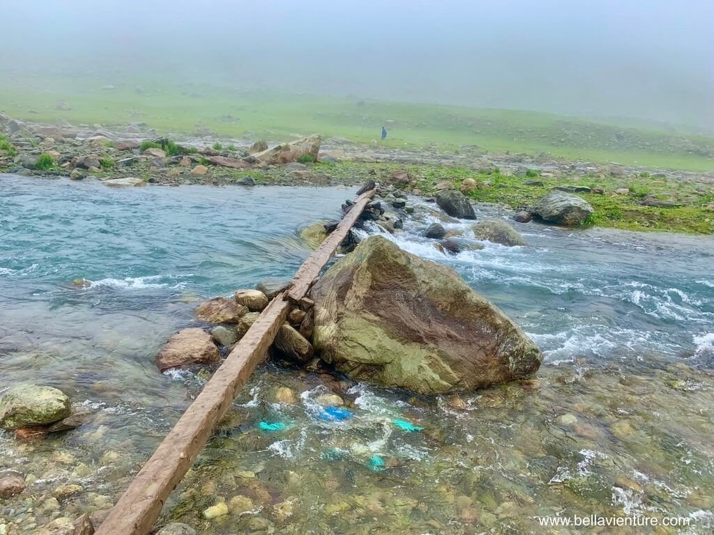 印度 india 喀什米爾 kashmir 大湖健行 過河 印度 india 喀什米爾 kashmir 大湖健行 過河