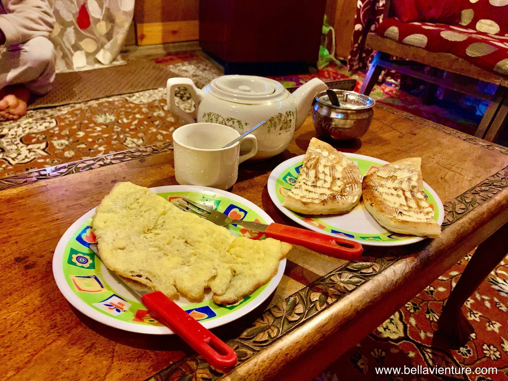 印度 India 北印度North india 喜馬拉雅 Himalayas 喀什米爾 Kashmir 船屋 boathouse 早餐 breakfast 印度 India 北印度North india 喜馬拉雅 Himalayas 喀什米爾 Kashmir 船屋 boathouse 早餐 breakfast