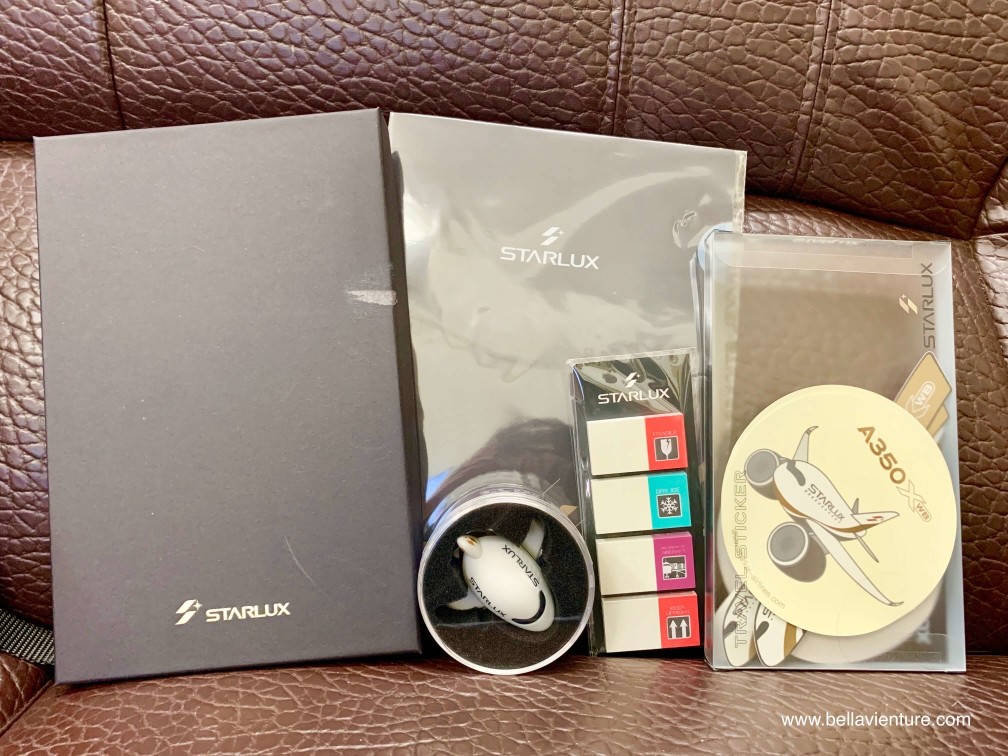 星宇航空STARLUX Airlines 星宇小舖 開箱 星宇航空STARLUX Airlines 星宇小舖 開箱