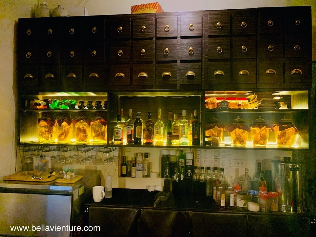 台北 中正區 離騷 Bistro and Bar 妙手回魂吧台區 台北 中正區 離騷 Bistro and Bar 妙手回魂吧台區