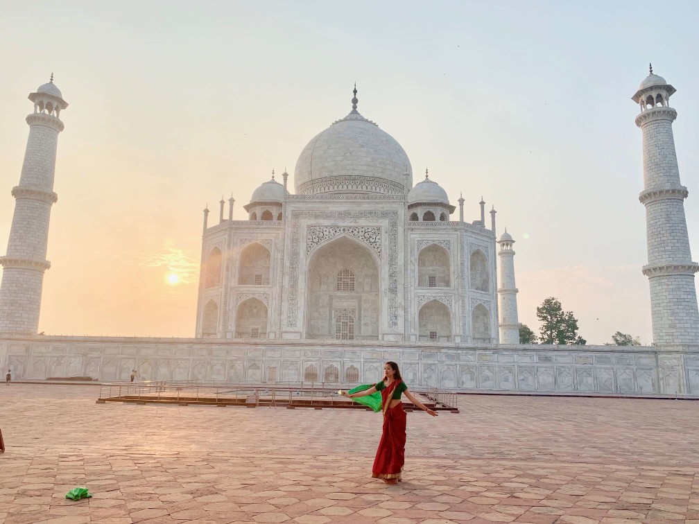 印度india 阿格拉 Agra 泰姬瑪哈陵 Taj Mahal 紗麗 Saree 日出 sunrise 印度india 阿格拉 Agra 泰姬瑪哈陵 Taj Mahal 紗麗 Saree 日出 sunrise