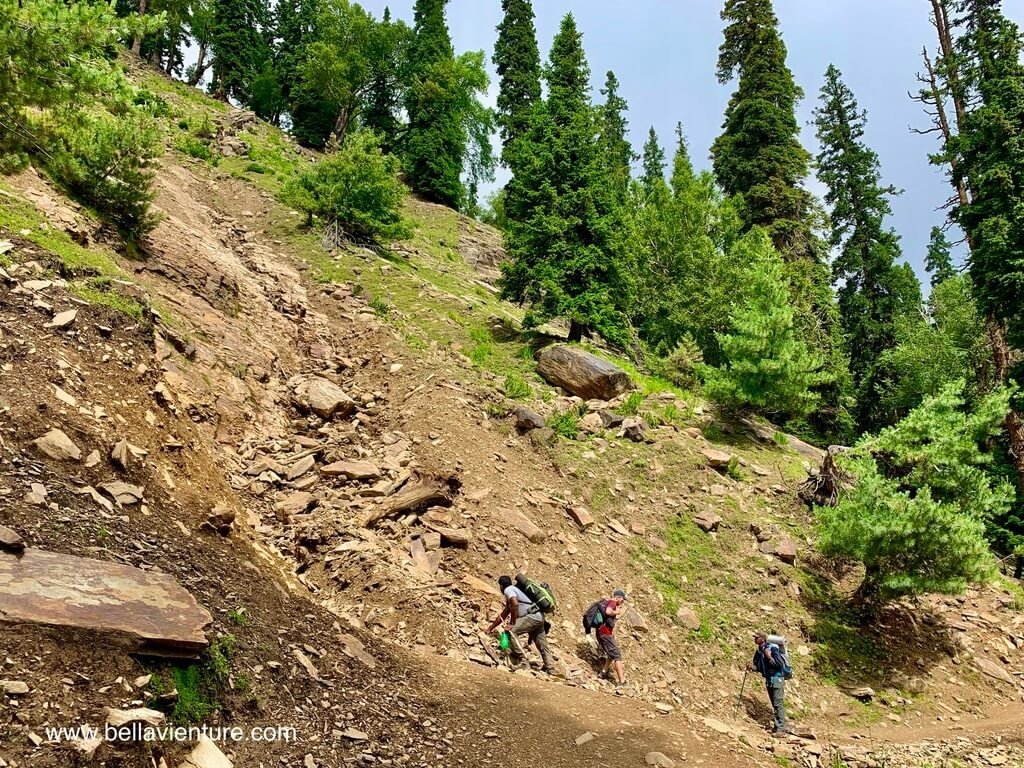 印度 India 喀什米爾 Kashmir 大湖健行 Great lake trekking 非常難爬的路段 印度 India 喀什米爾 Kashmir 大湖健行 Great lake trekking 非常難爬的路段