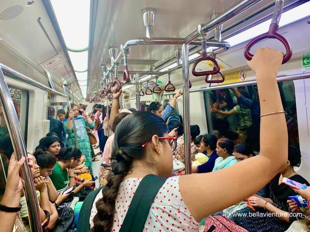 印度 新德里 地鐵 女士車廂 印度 新德里 地鐵 女士車廂