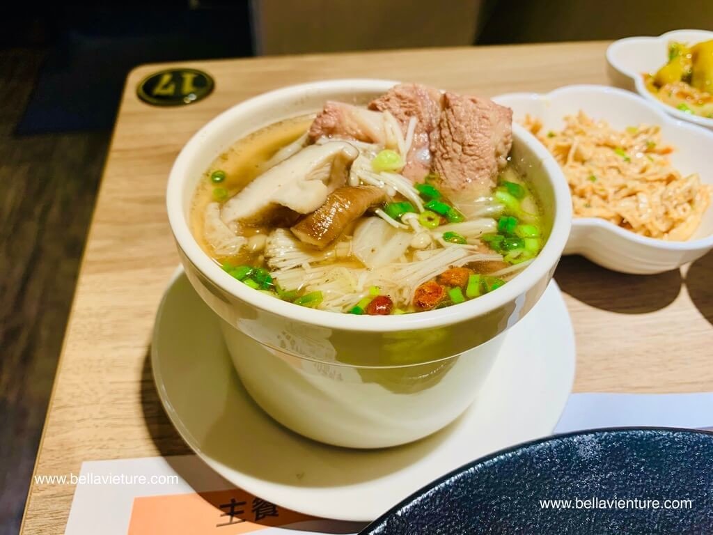 中山區美食 林記海南雞飯 新加坡海南雞飯 南京復興 肉骨茶 中山區美食 林記海南雞飯 新加坡海南雞飯 南京復興 肉骨茶