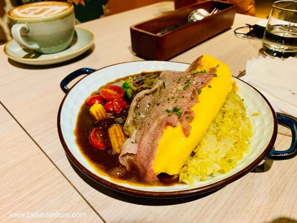 捷運東門 網美咖啡 A Fabules Day 二樓 炙燒和牛黑咖哩 捷運東門 網美咖啡 A Fabules Day 二樓 炙燒和牛黑咖哩