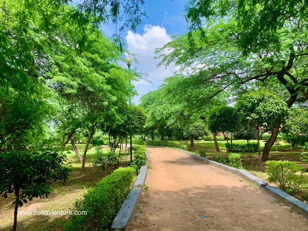 印度India 新德里 New Delhi bahai Temple 巴哈伊靈曦堂 蓮花寺/巴海寺 附近公園 印度India 新德里 New Delhi bahai Temple 巴哈伊靈曦堂 蓮花寺/巴海寺 附近公園