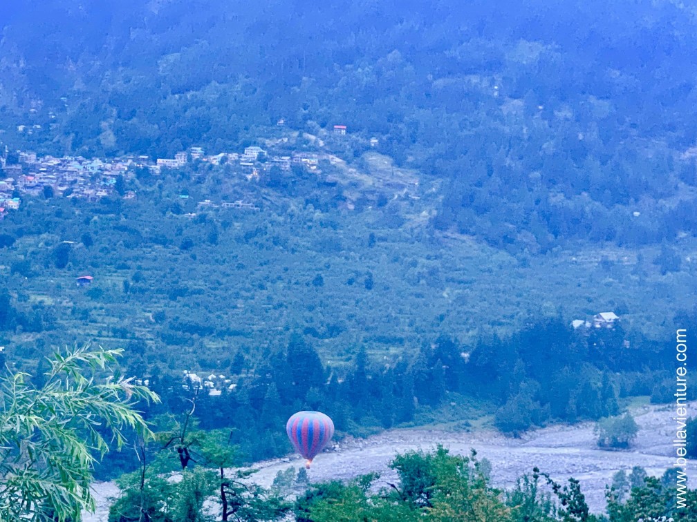 印度India 馬納利 Manali 瓦希什特 Vashisht 馬納雅魯河 熱氣球 印度India 馬納利 Manali 瓦希什特 Vashisht 馬納雅魯河 熱氣球