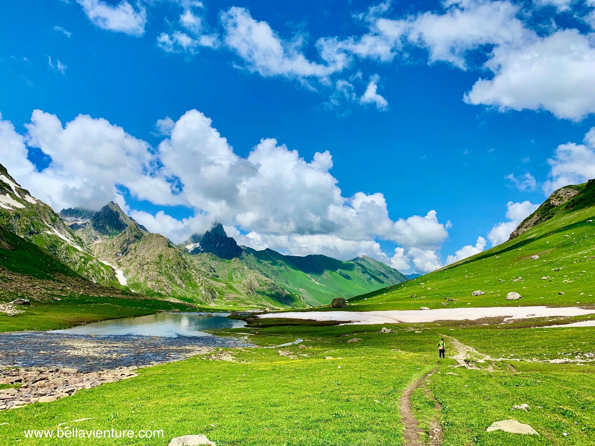 印度India 北北印 North India 喀什米爾 Kashmir 大湖健行 trekking 藍天白雲 印度India 北北印 North India 喀什米爾 Kashmir 大湖健行 trekking 藍天白雲