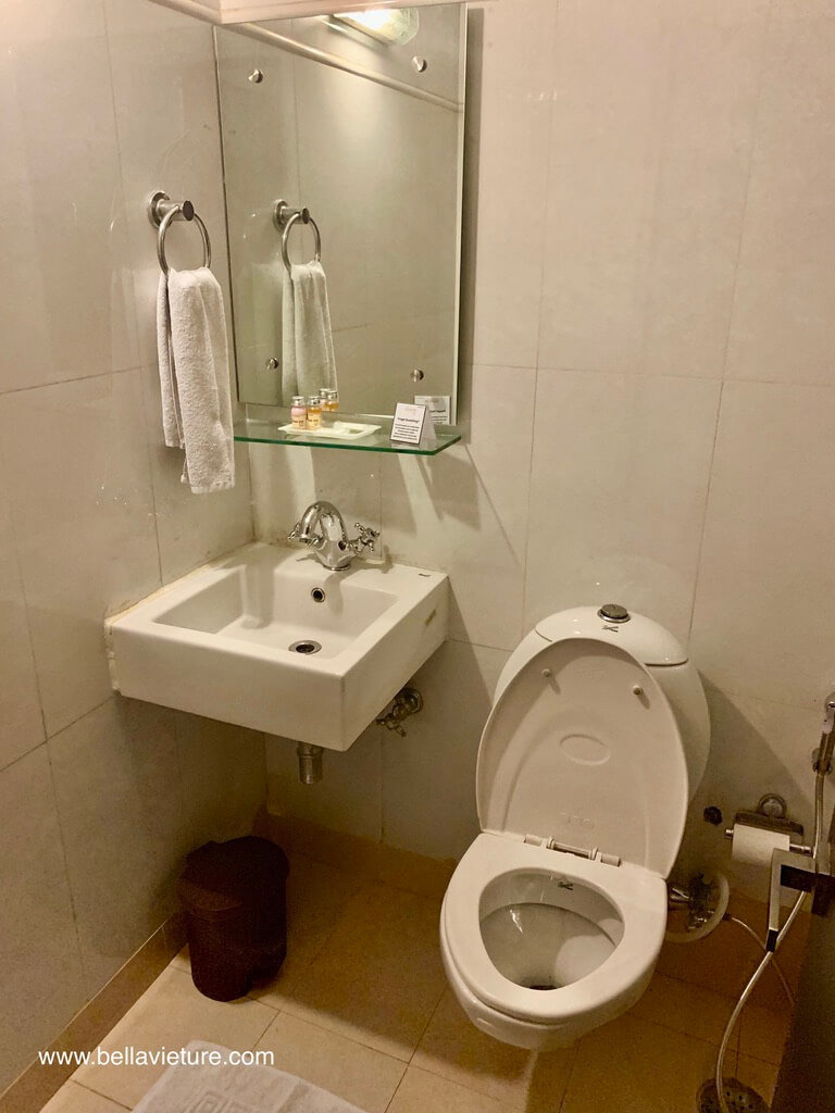 印度 India 新德里New Delhi 康諾特廣場 connaught circus 由卡索旅館Hotel Jukaso Down Town 浴室 印度 India 新德里New Delhi 康諾特廣場 connaught circus 由卡索旅館Hotel Jukaso Down Town 浴室