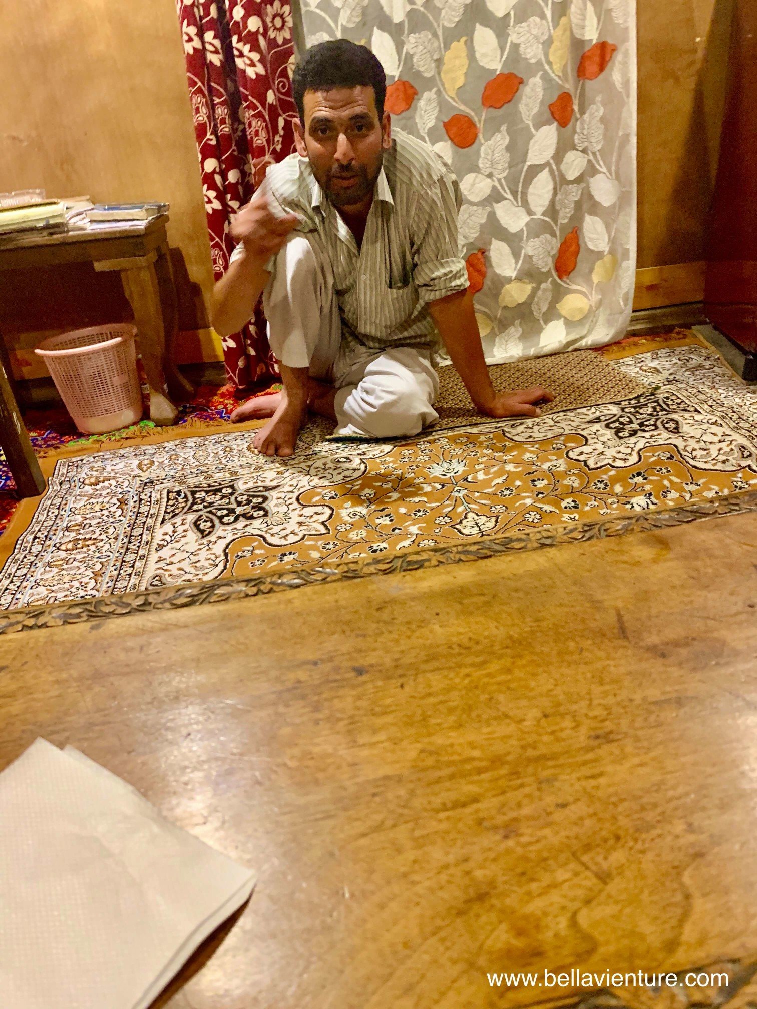 印度 India 北印度North india 喜馬拉雅 Himalayas 喀什米爾 Kashmir 船屋 boathouse 老闆 印度 India 北印度North india 喜馬拉雅 Himalayas 喀什米爾 Kashmir 船屋 boathouse 老闆