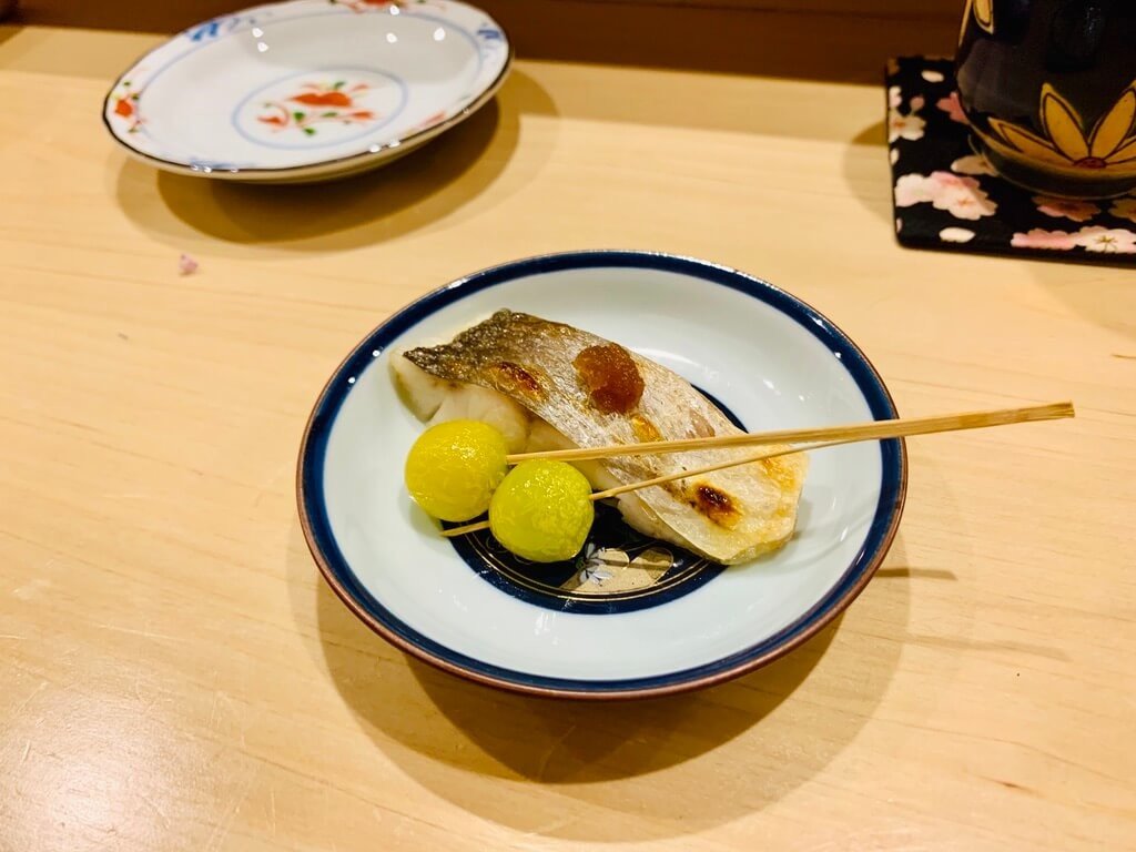純粹板前 壽司 鮨 午仔魚 銀杏 純粹板前 壽司 鮨 午仔魚 銀杏