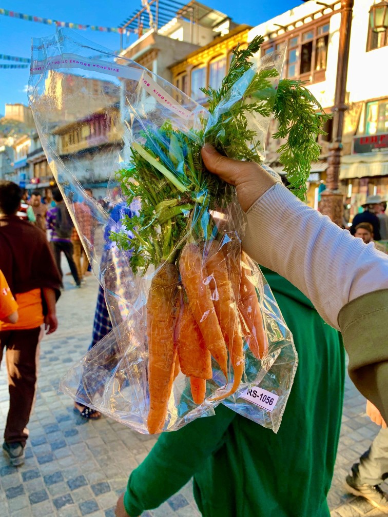 印度 India 北印度North india 喜馬拉雅 Himalayas 拉達克 Ladakh 列城 Leh 中央市集 Main Bazaar 胡蘿蔔 印度 India 北印度North india 喜馬拉雅 Himalayas 拉達克 Ladakh 列城 Leh 中央市集 Main Bazaar 胡蘿蔔
