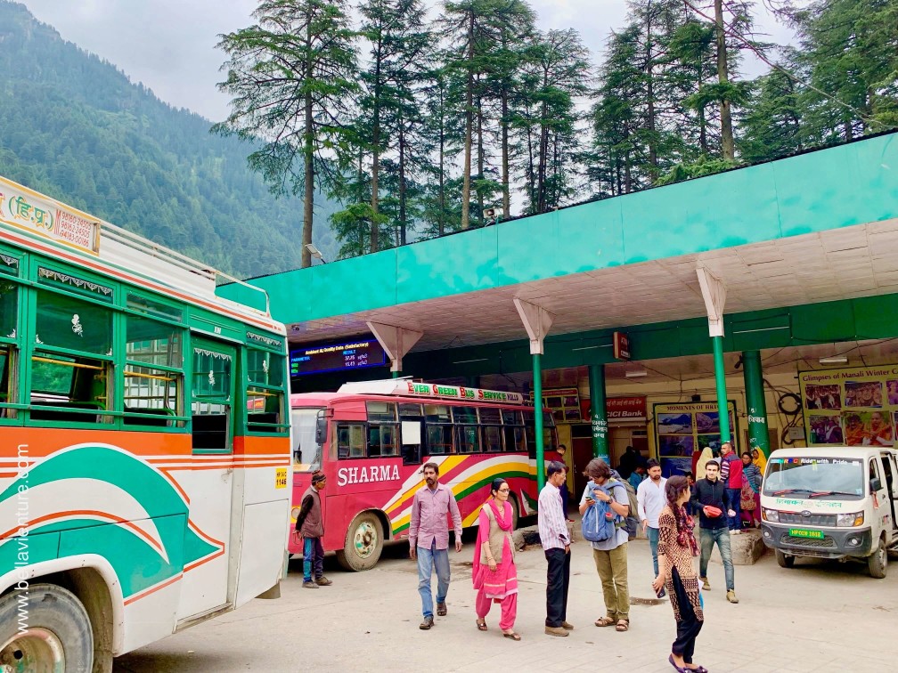 印度 India 馬納利 Manali 喜馬拉雅山 Mountain himalaya 舊馬納利 Old Manali 巴士站 Bus station 印度 India 馬納利 Manali 喜馬拉雅山 Mountain himalaya 舊馬納利 Old Manali 巴士站 Bus station