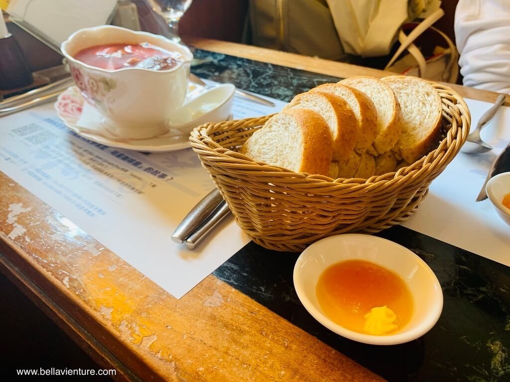 Astoria 明星咖啡館 俄羅斯風情 上海復古 文青風 西門 俄式黑麥麵包佐明星菓子醬 Astoria 明星咖啡館 俄羅斯風情 上海復古 文青風 西門 俄式黑麥麵包佐明星菓子醬