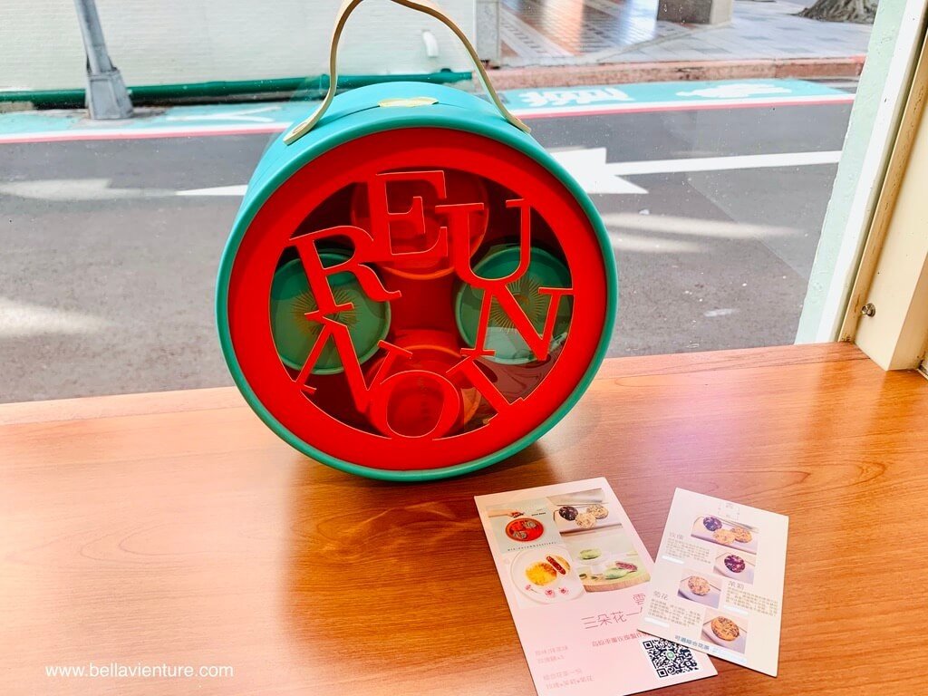 雲初 鮮花餅禮盒 原味玫瑰花餅 抹茶玫瑰花餅 花茶隨身包 雲初 鮮花餅禮盒 原味玫瑰花餅 抹茶玫瑰花餅 花茶隨身包