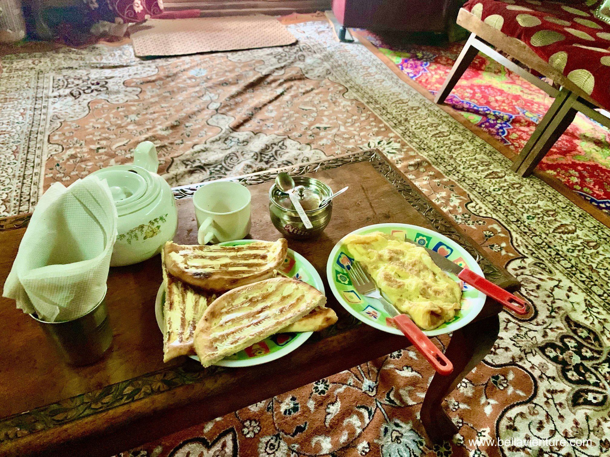 北北印 印度 India 喀什米爾 Kashmir Dal lake 湖上生活 船屋 boat house 早餐 北北印 印度 India 喀什米爾 Kashmir Dal lake 湖上生活 船屋 boat house 早餐