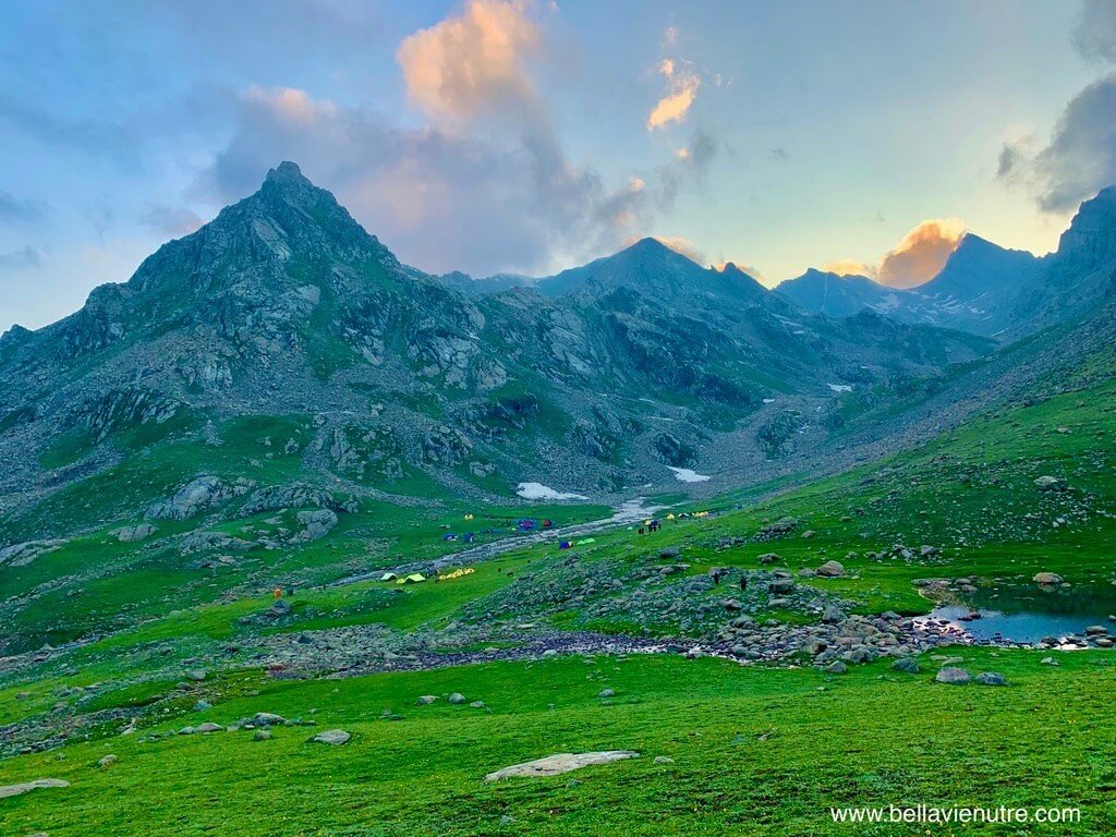 印度 India 北北印 North India 喀什米爾 Kashmir 大湖健行 trekking Kashmir Great Lakes Trek 夕陽下的山景 印度 India 北北印 North India 喀什米爾 Kashmir 大湖健行 trekking Kashmir Great Lakes Trek 夕陽下的山景