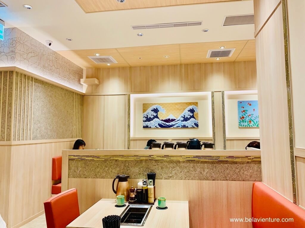 遠百信義A13 炸牛排 元村 店內座位 遠百信義A13 炸牛排 元村 店內座位
