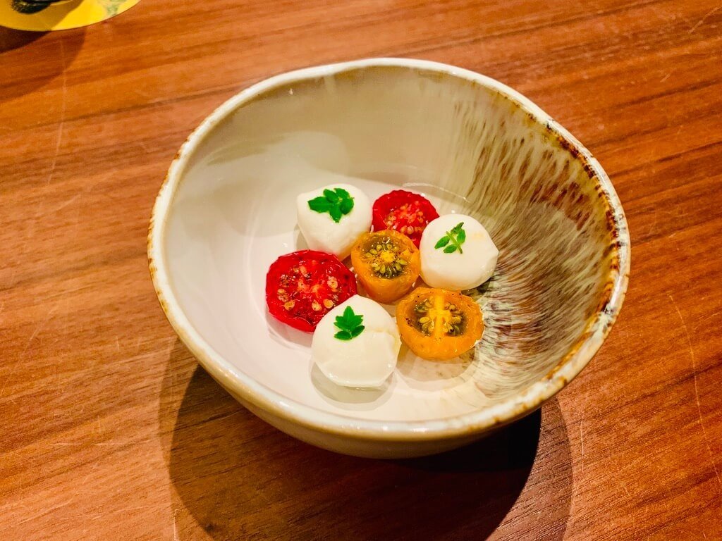 SICHUAN PEPPER 花椒 番茄/莫札瑞拉起司 SICHUAN PEPPER 花椒 番茄/莫札瑞拉起司