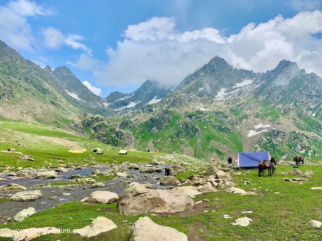 印度 India 北北印 North India 喀什米爾 Kashmir 大湖健行 trekking Kashmir Great Lakes Trek 河邊 印度 India 北北印 North India 喀什米爾 Kashmir 大湖健行 trekking Kashmir Great Lakes Trek 河邊